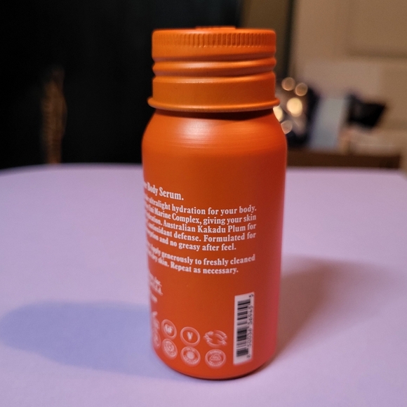 Uni 24-hour Serum: Ischia Sunset, 1.7oz, New - Picture 3 of 4